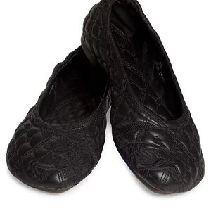 🌟 Burberry Quilted Black Women's Ballet Flats